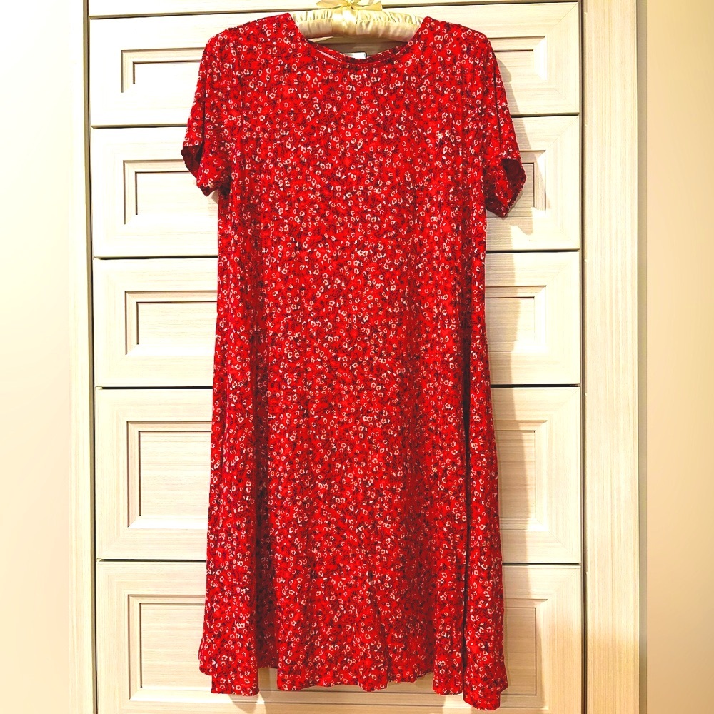Flowy Flower T-Shirt Dress